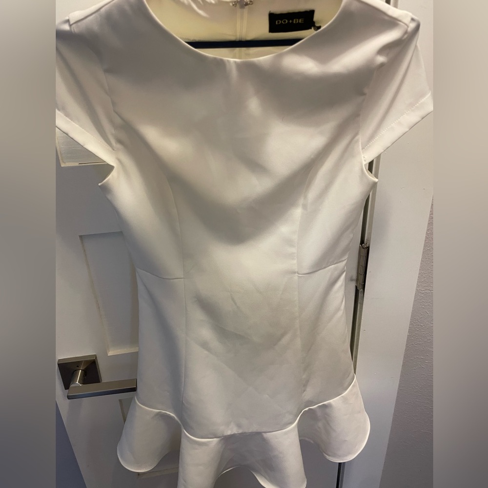 Do + Be white mini dress with ruffles S